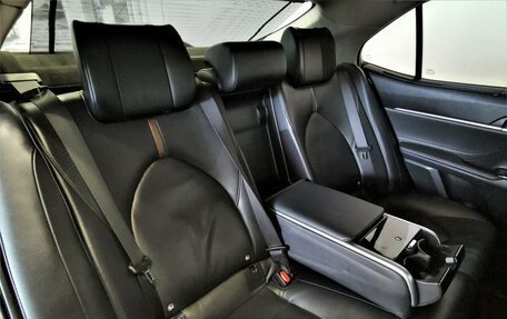 Toyota Camry, 2018 год, 2 835 000 рублей, 16 фотография