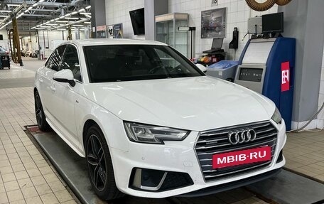 Audi A4, 2019 год, 2 350 000 рублей, 2 фотография