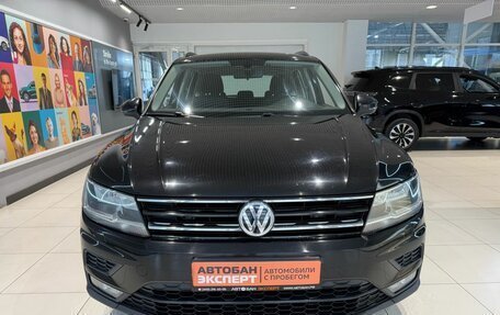 Volkswagen Tiguan II, 2017 год, 1 980 000 рублей, 2 фотография