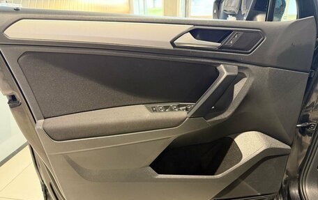 Volkswagen Tiguan II, 2017 год, 1 980 000 рублей, 8 фотография