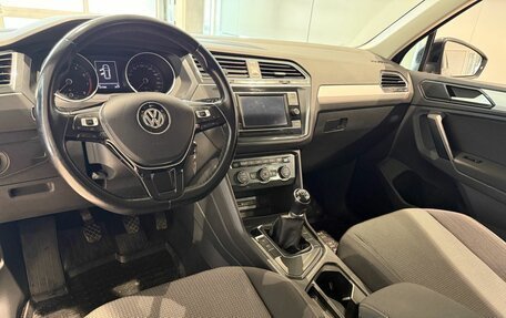 Volkswagen Tiguan II, 2017 год, 1 980 000 рублей, 11 фотография
