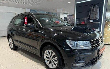 Volkswagen Tiguan II, 2017 год, 1 980 000 рублей, 3 фотография