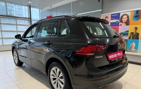 Volkswagen Tiguan II, 2017 год, 1 980 000 рублей, 4 фотография