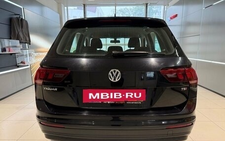 Volkswagen Tiguan II, 2017 год, 1 980 000 рублей, 5 фотография