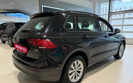 Volkswagen Tiguan II, 2017 год, 1 980 000 рублей, 6 фотография