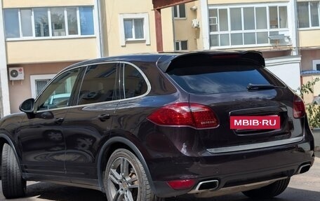 Porsche Cayenne III, 2011 год, 1 880 000 рублей, 2 фотография