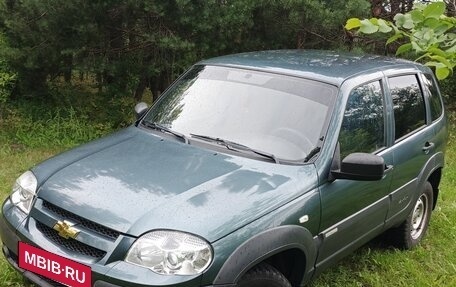 Chevrolet Niva I рестайлинг, 2012 год, 470 000 рублей, 8 фотография