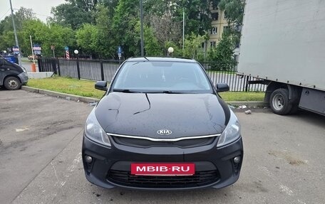 KIA Rio IV, 2017 год, 1 000 000 рублей, 2 фотография