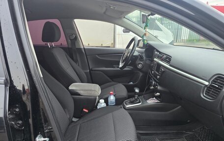 KIA Rio IV, 2017 год, 1 000 000 рублей, 10 фотография