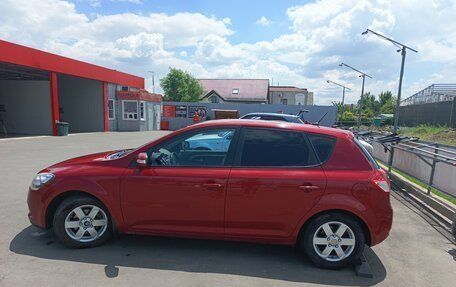 KIA cee'd I рестайлинг, 2010 год, 630 000 рублей, 2 фотография