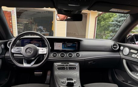 Mercedes-Benz E-Класс, 2019 год, 4 850 000 рублей, 9 фотография