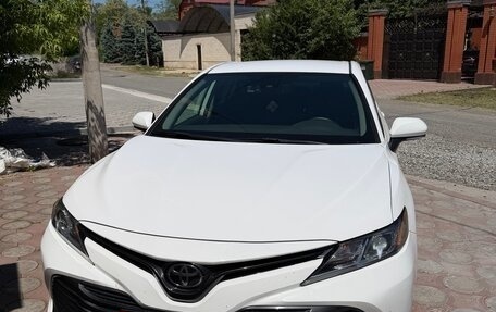 Toyota Camry, 2019 год, 1 620 000 рублей, 3 фотография