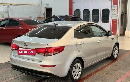 KIA Rio III рестайлинг, 2017 год, 998 000 рублей, 2 фотография
