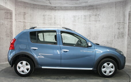 Renault Sandero I, 2013 год, 734 000 рублей, 4 фотография