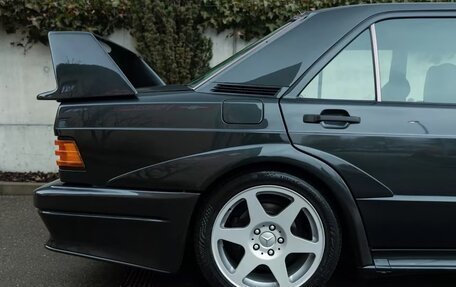 Mercedes-Benz 190 (W201), 1992 год, 40 700 000 рублей, 9 фотография