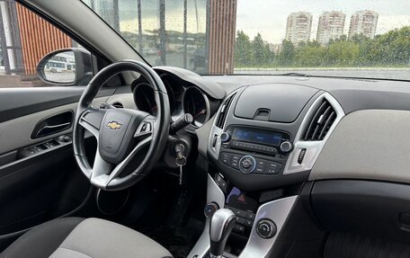 Chevrolet Cruze II, 2013 год, 827 000 рублей, 6 фотография