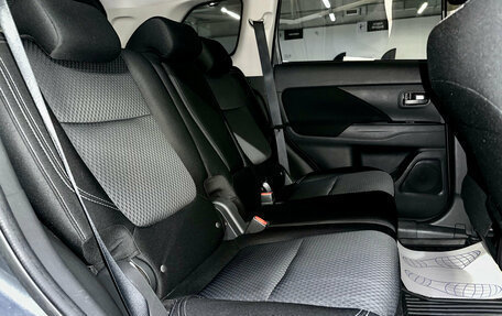 Mitsubishi Outlander III рестайлинг 3, 2019 год, 2 200 000 рублей, 8 фотография