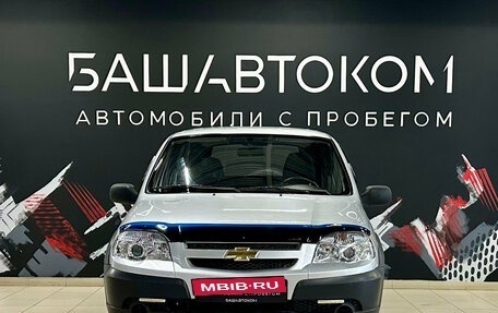 Chevrolet Niva I рестайлинг, 2012 год, 620 000 рублей, 2 фотография