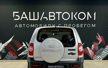 Chevrolet Niva I рестайлинг, 2012 год, 620 000 рублей, 5 фотография
