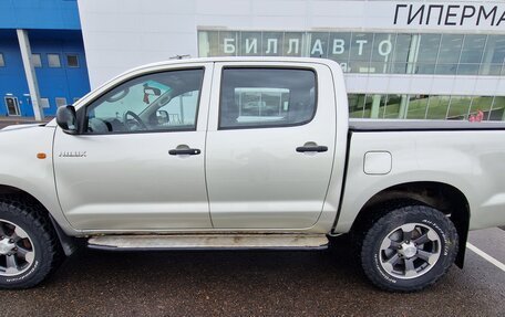 Toyota Hilux VII, 2013 год, 1 940 000 рублей, 10 фотография