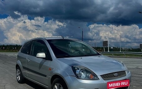 Ford Fiesta, 2007 год, 300 000 рублей, 2 фотография