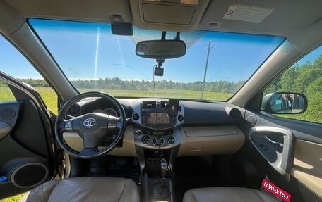 Toyota RAV4, 2010 год, 2 000 000 рублей, 7 фотография