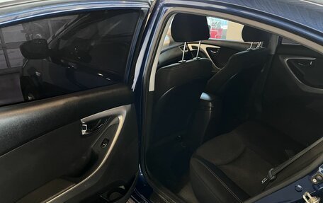 Hyundai Elantra V, 2012 год, 600 000 рублей, 24 фотография