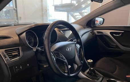 Hyundai Elantra V, 2012 год, 600 000 рублей, 23 фотография