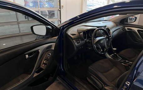Hyundai Elantra V, 2012 год, 600 000 рублей, 21 фотография