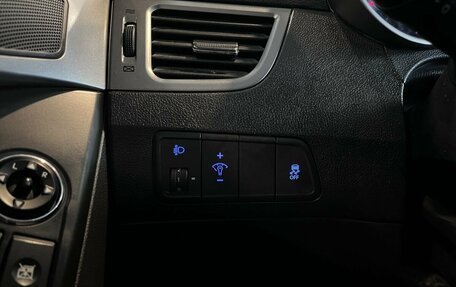 Hyundai Elantra V, 2012 год, 600 000 рублей, 32 фотография