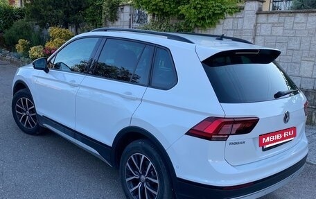 Volkswagen Tiguan II, 2019 год, 2 900 000 рублей, 4 фотография