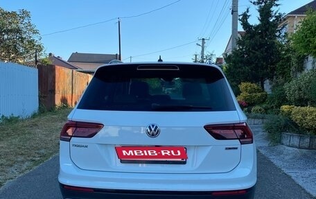 Volkswagen Tiguan II, 2019 год, 2 900 000 рублей, 3 фотография