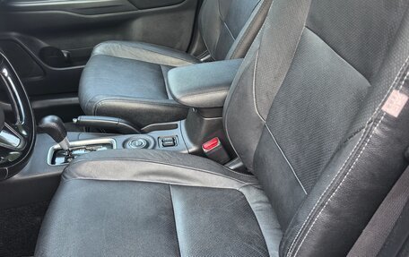 Mitsubishi Outlander III рестайлинг 3, 2015 год, 1 950 000 рублей, 30 фотография