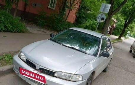 Mitsubishi Mirage VI рестайлинг, 2000 год, 100 000 рублей, 5 фотография