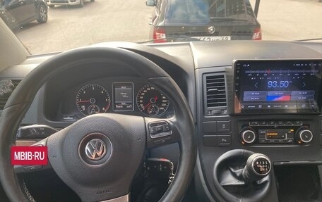 Volkswagen Multivan T5, 2010 год, 2 300 000 рублей, 4 фотография