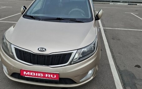 KIA Rio III рестайлинг, 2013 год, 680 000 рублей, 2 фотография