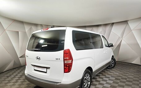 Hyundai H-1 II рестайлинг, 2018 год, 3 830 000 рублей, 2 фотография