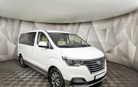 Hyundai H-1 II рестайлинг, 2018 год, 3 830 000 рублей, 3 фотография