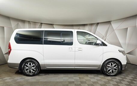 Hyundai H-1 II рестайлинг, 2018 год, 3 830 000 рублей, 6 фотография