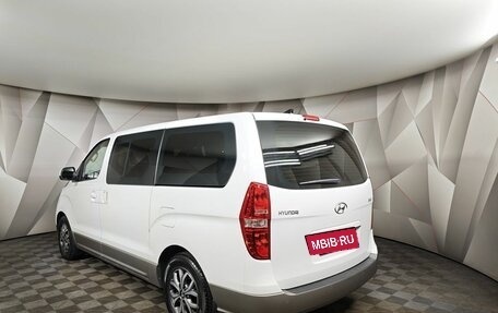 Hyundai H-1 II рестайлинг, 2018 год, 3 830 000 рублей, 4 фотография