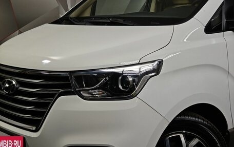 Hyundai H-1 II рестайлинг, 2018 год, 3 830 000 рублей, 10 фотография