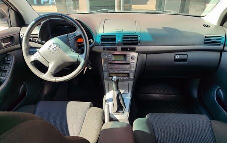 Toyota Avensis III рестайлинг, 2007 год, 940 000 рублей, 7 фотография