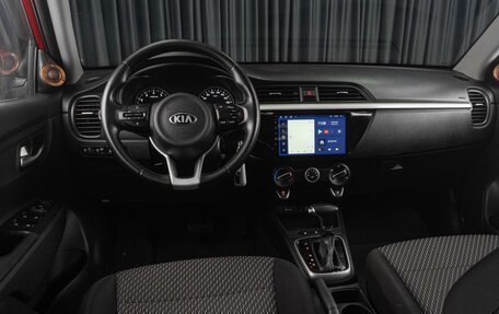 KIA Rio IV, 2018 год, 1 599 000 рублей, 6 фотография