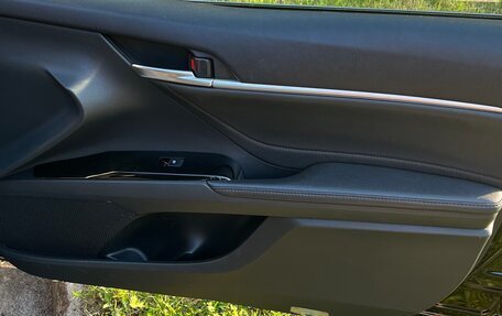 Toyota Camry, 2018 год, 2 400 000 рублей, 8 фотография