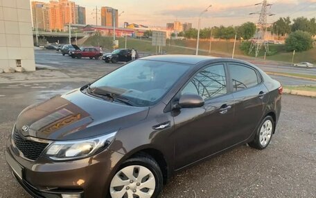 KIA Rio III рестайлинг, 2015 год, 890 000 рублей, 1 фотография