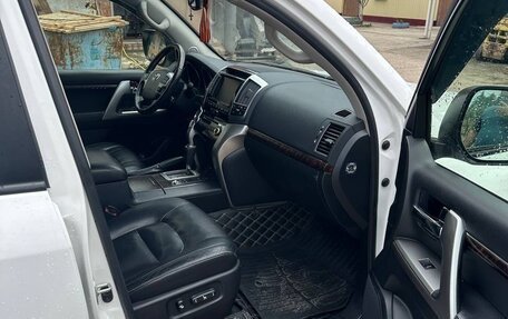 Toyota Land Cruiser 200, 2013 год, 3 550 000 рублей, 15 фотография
