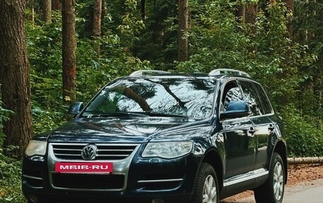 Volkswagen Touareg III, 2008 год, 1 100 000 рублей, 2 фотография