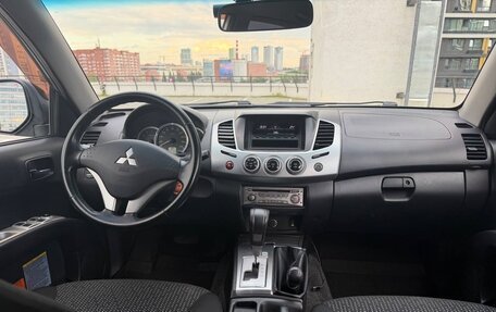 Mitsubishi L200 IV рестайлинг, 2014 год, 1 720 000 рублей, 7 фотография
