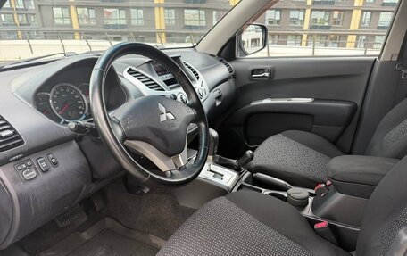 Mitsubishi L200 IV рестайлинг, 2014 год, 1 720 000 рублей, 8 фотография