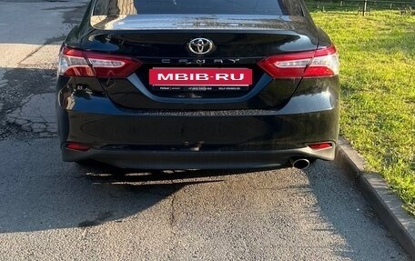 Toyota Camry, 2018 год, 2 400 000 рублей, 2 фотография